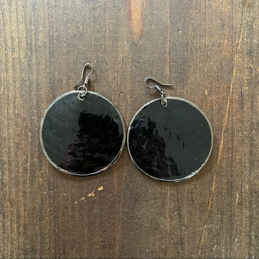 Black circle dangle earrings